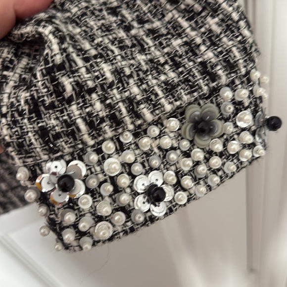 Chico's Black and White Blazer open style  Houndstooth size 1 with embellishment - Picture 3 of 5